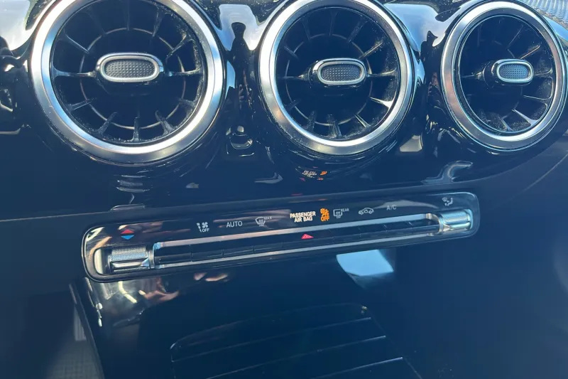 Image secondaire du véhicule 22