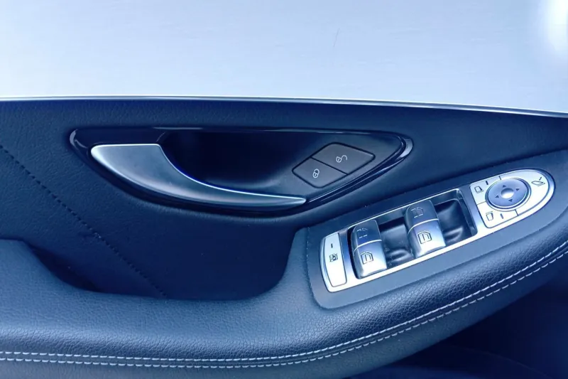 Image secondaire du véhicule 26