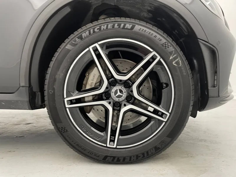 Image secondaire du véhicule 44