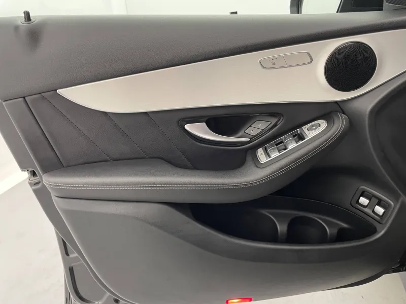 Image secondaire du véhicule 60