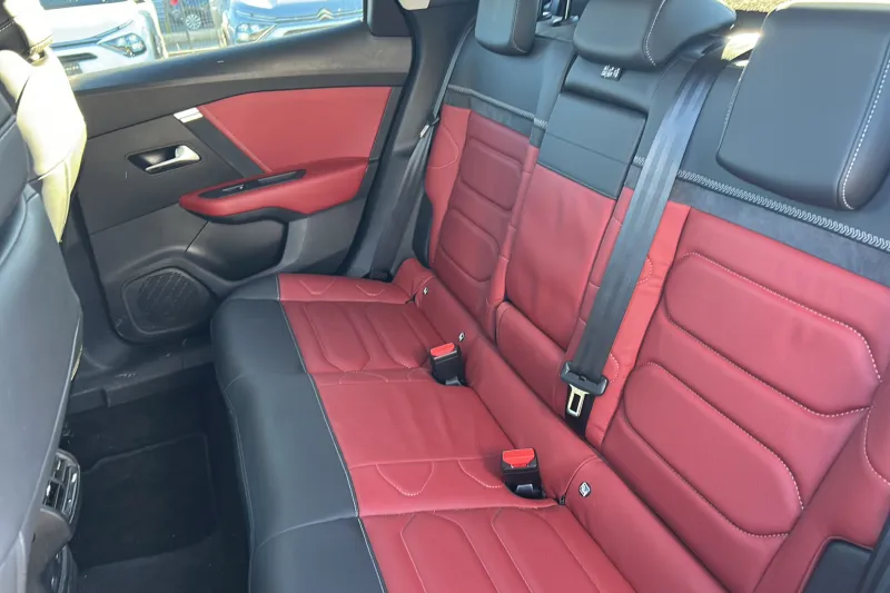 Image secondaire du véhicule 12