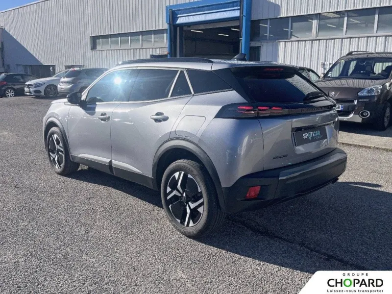 Image secondaire du véhicule 8