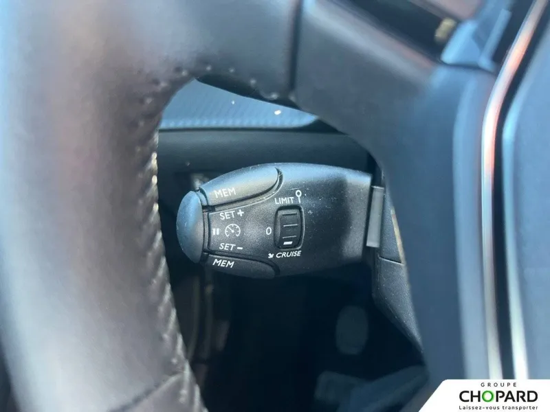 Image secondaire du véhicule 22