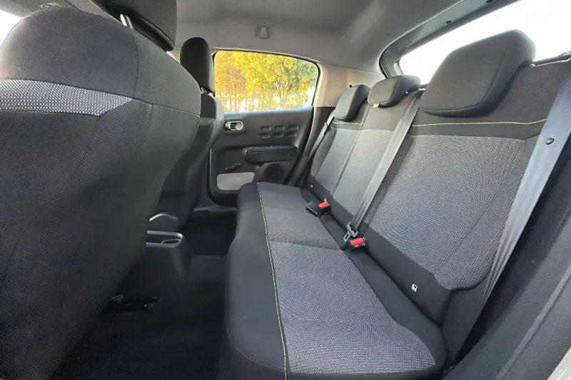 Image secondaire du véhicule 11