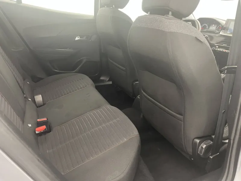 Image secondaire du véhicule 30