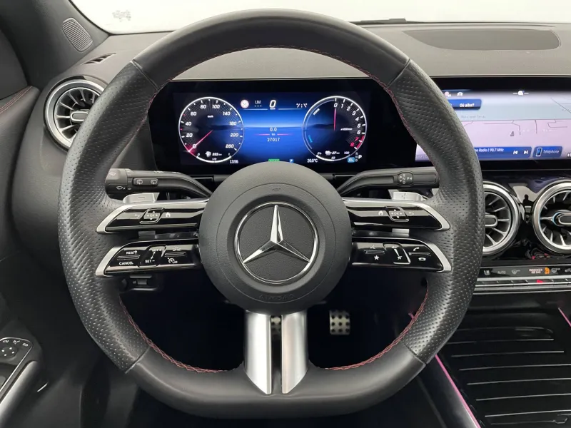 Image secondaire du véhicule 24