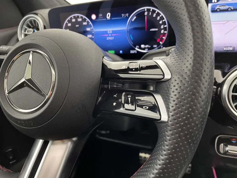 Image secondaire du véhicule 26