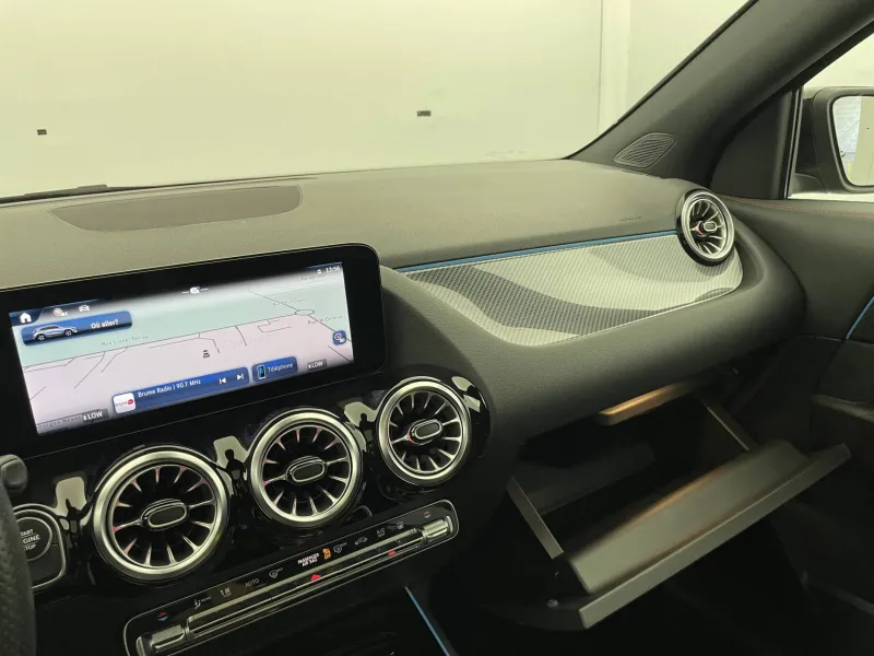 Image secondaire du véhicule 30