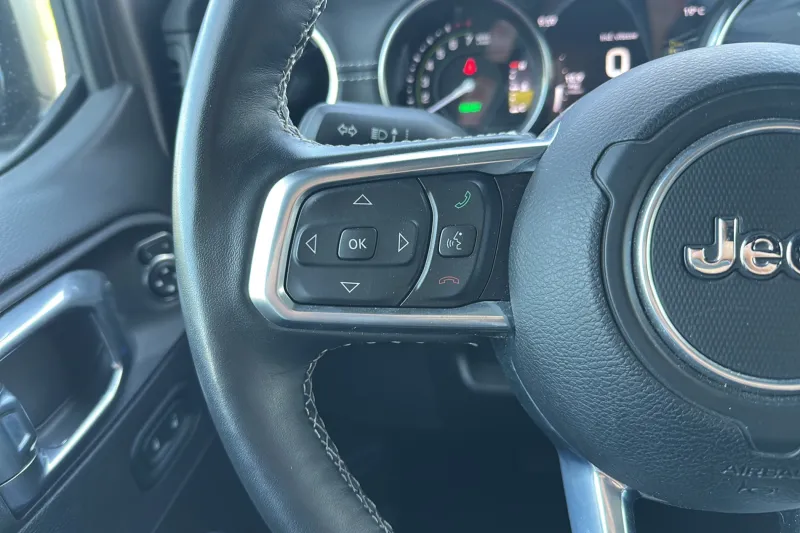 Image secondaire du véhicule 22