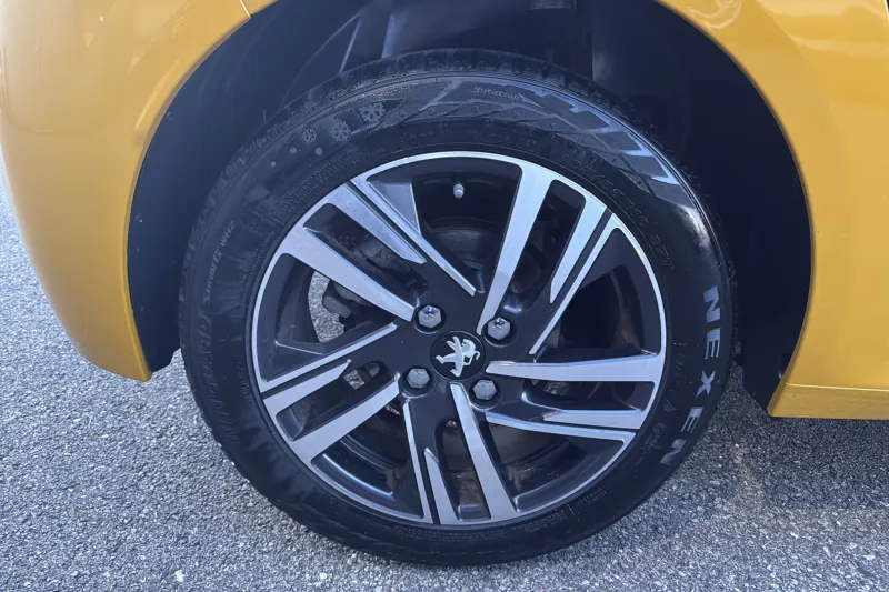 Image secondaire du véhicule 12