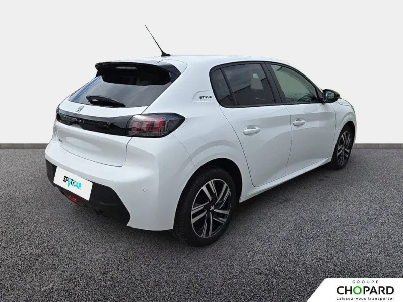 Image secondaire du véhicule 4