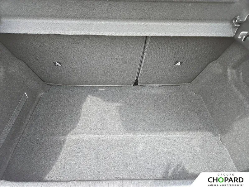 Image secondaire du véhicule 9