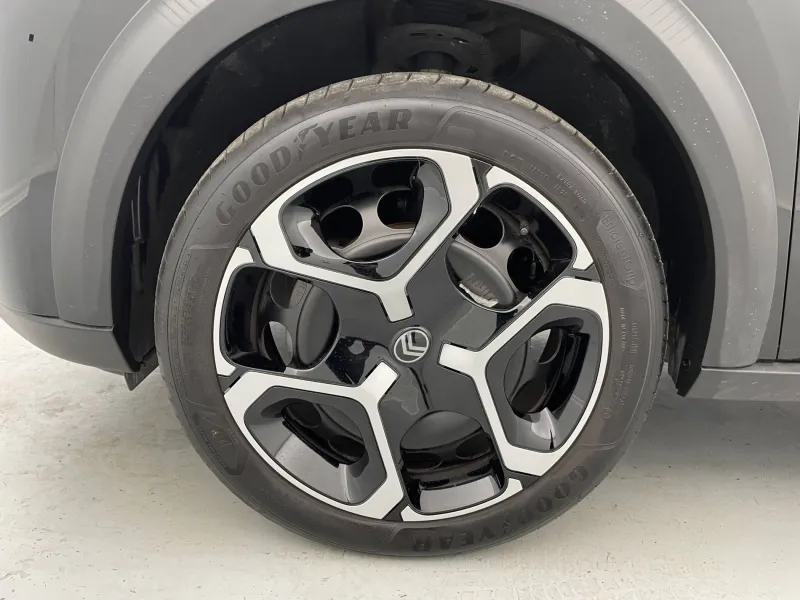 Image secondaire du véhicule 18