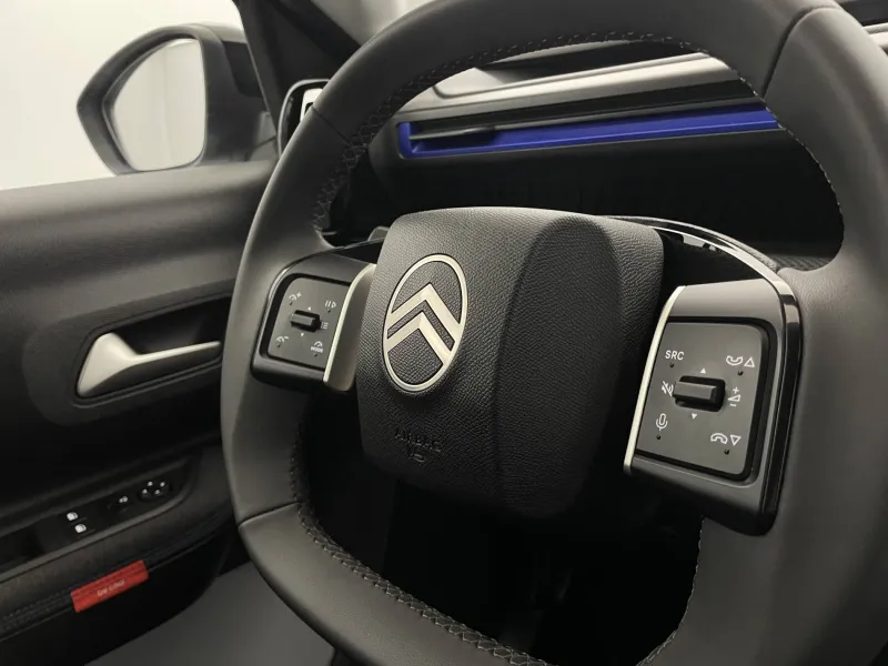 Image secondaire du véhicule 25