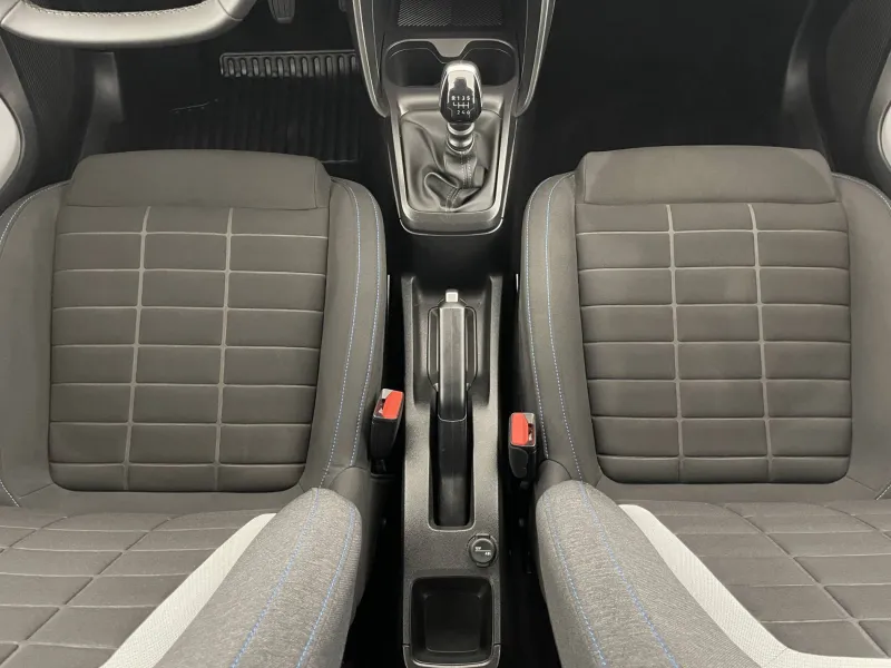 Image secondaire du véhicule 32