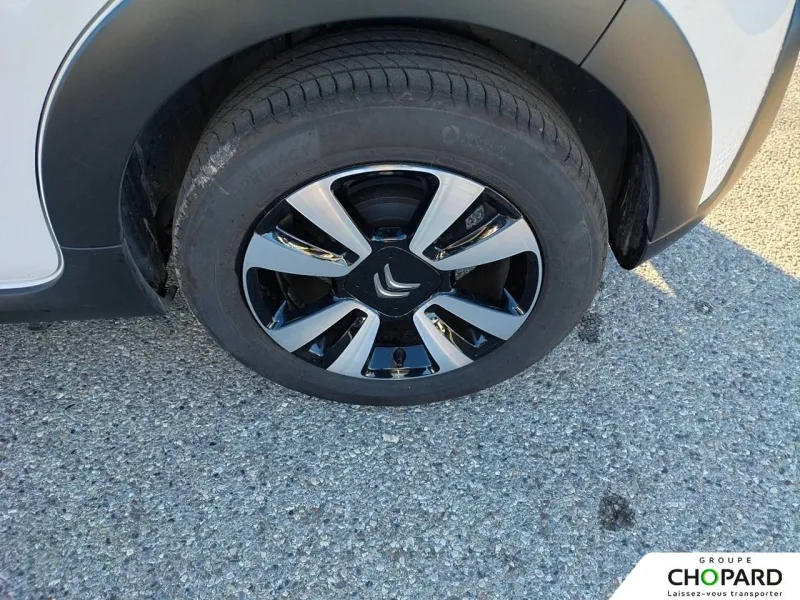 Image secondaire du véhicule 12