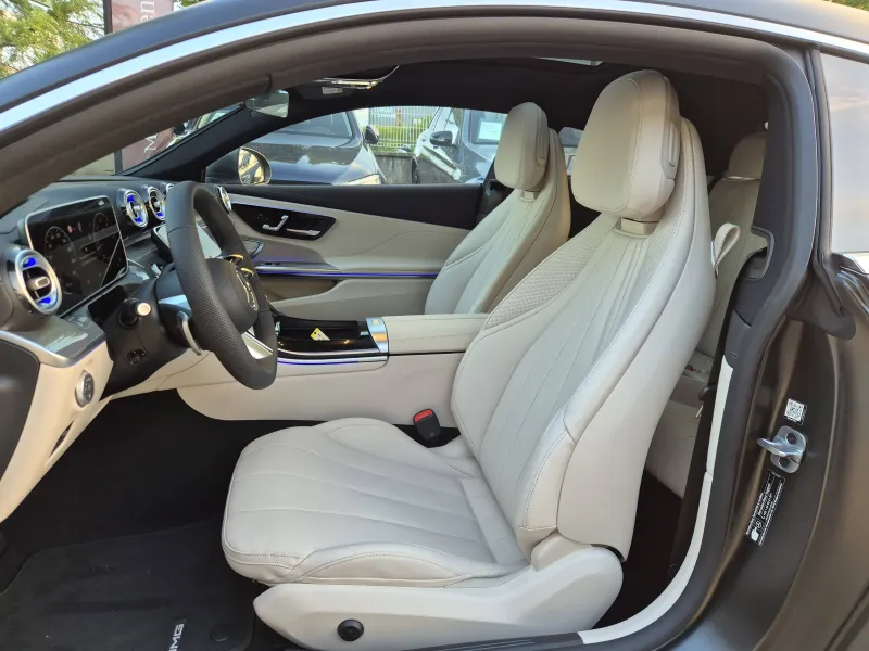 Image secondaire du véhicule 12