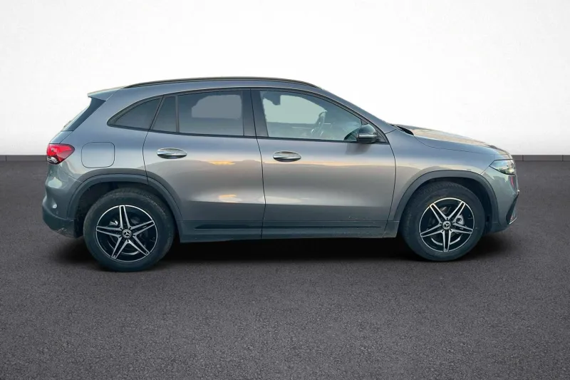 Image secondaire du véhicule 8