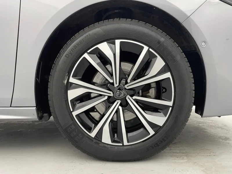 Image secondaire du véhicule 19