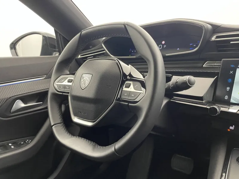 Image secondaire du véhicule 32