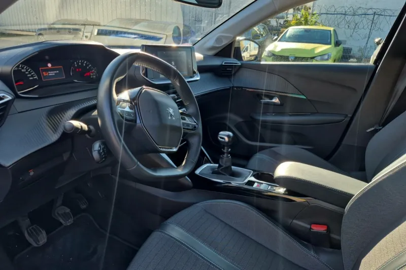 Image secondaire du véhicule 11