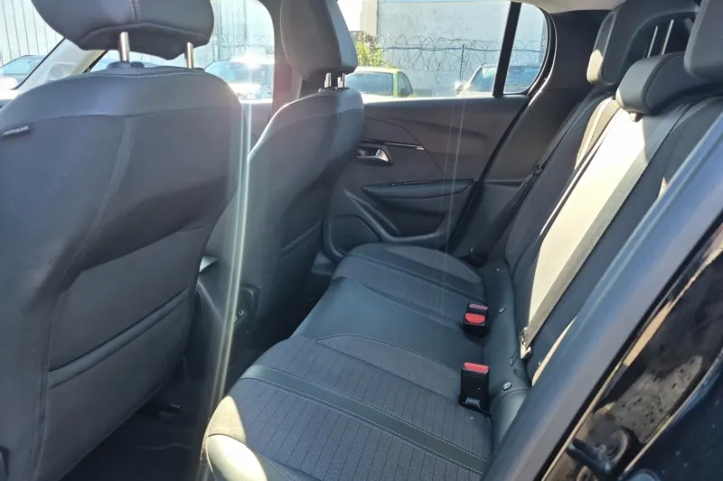 Image secondaire du véhicule 12