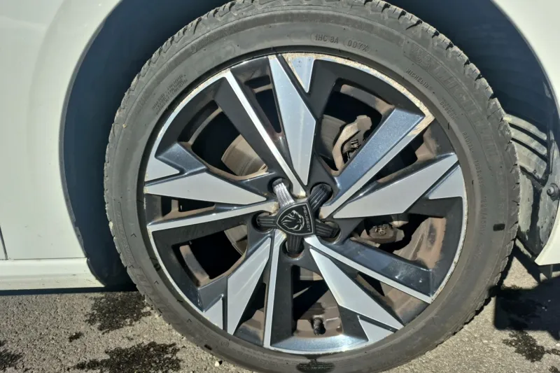 Image secondaire du véhicule 14