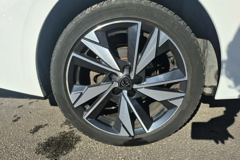 Image secondaire du véhicule 15