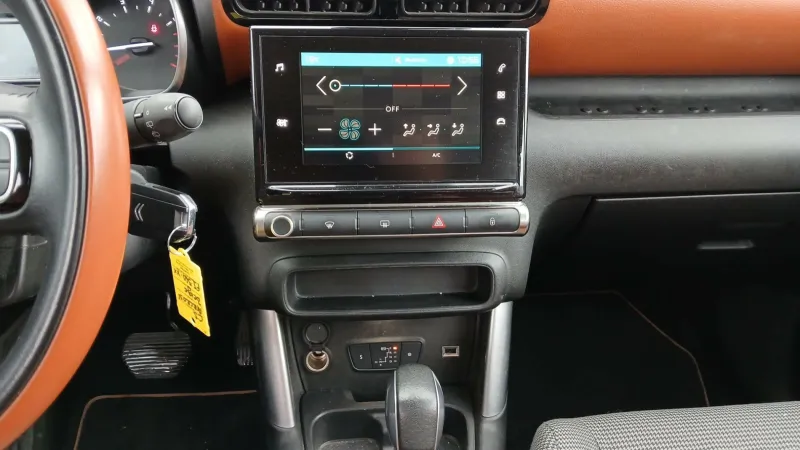 Image secondaire du véhicule 19