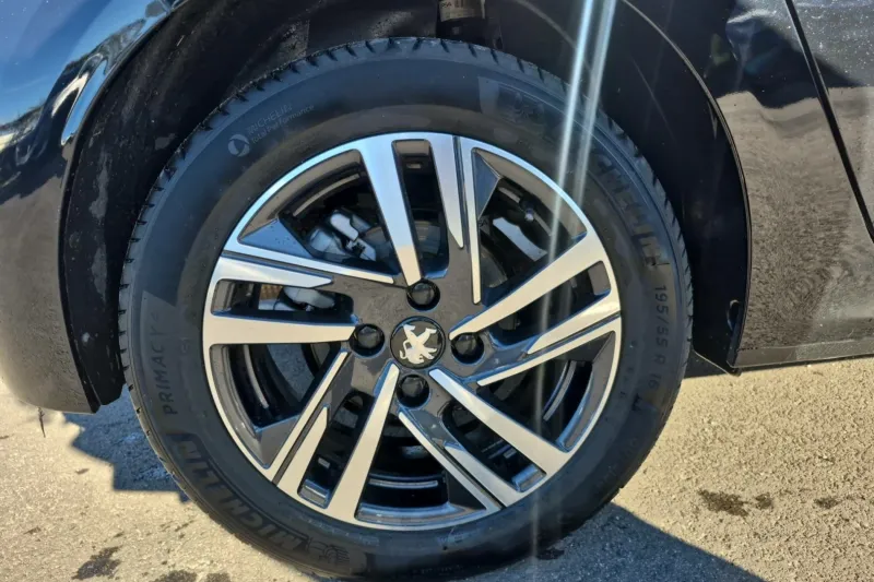 Image secondaire du véhicule 16