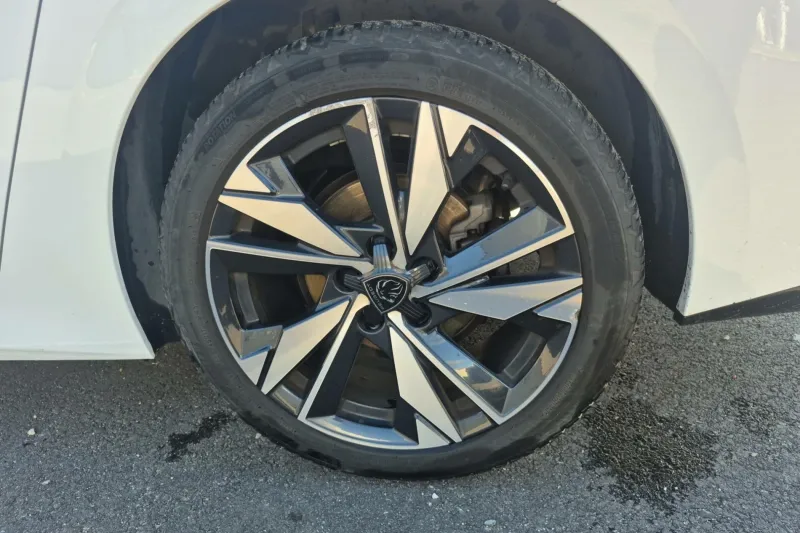 Image secondaire du véhicule 16