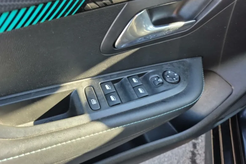 Image secondaire du véhicule 17