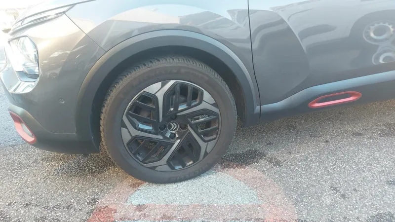 Image secondaire du véhicule 16