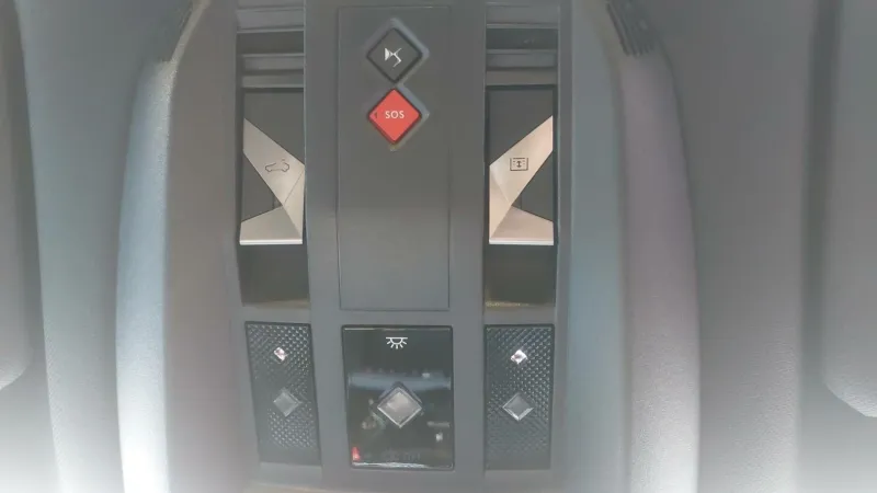 Image secondaire du véhicule 22