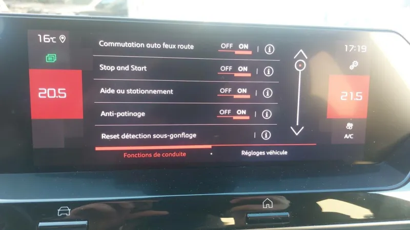 Image secondaire du véhicule 24