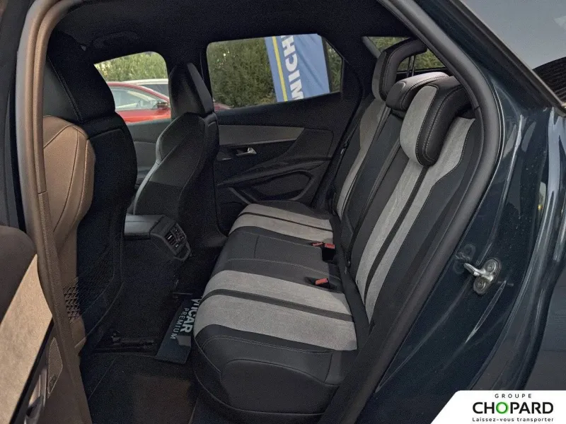 Image secondaire du véhicule 12