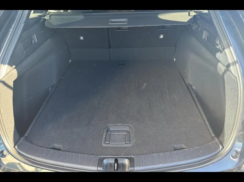 Image secondaire du véhicule 10