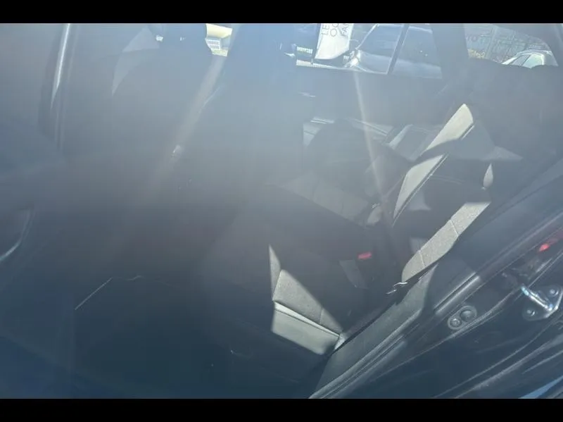 Image secondaire du véhicule 12