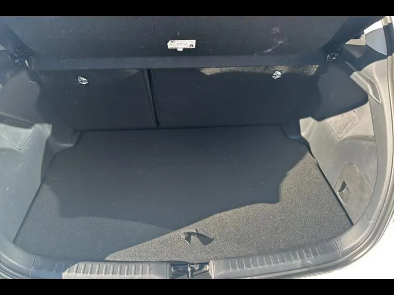 Image secondaire du véhicule 10