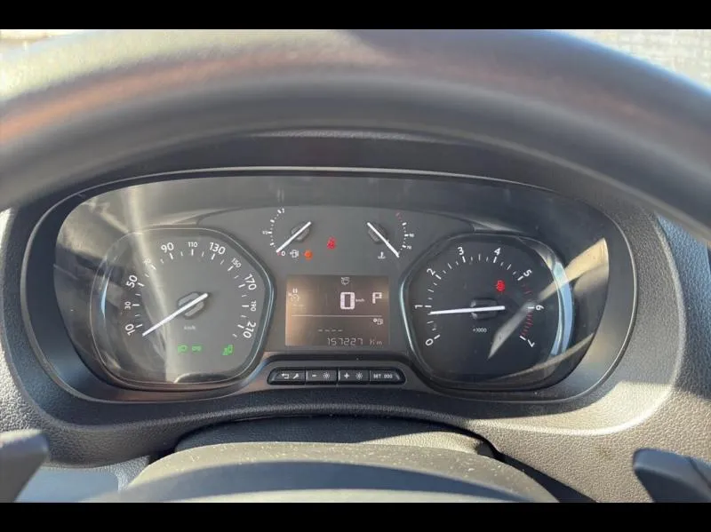 Image secondaire du véhicule 19