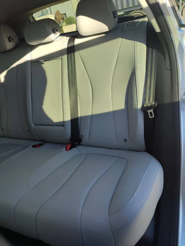 Image secondaire du véhicule 6