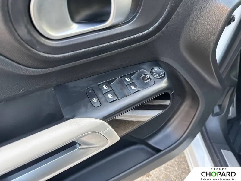 Image secondaire du véhicule 3