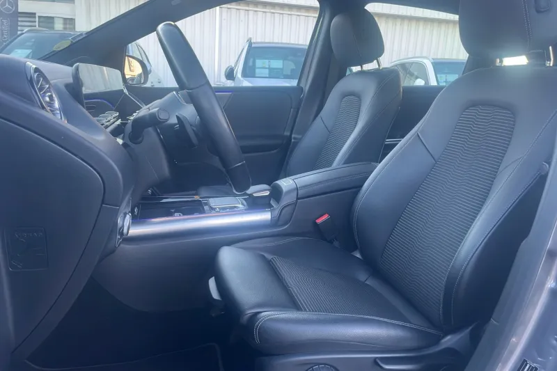 Image secondaire du véhicule 11