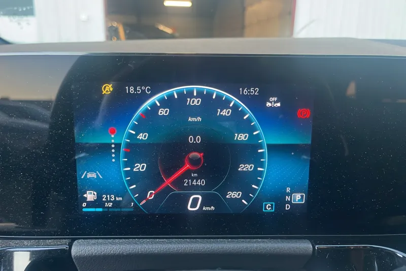 Image secondaire du véhicule 18