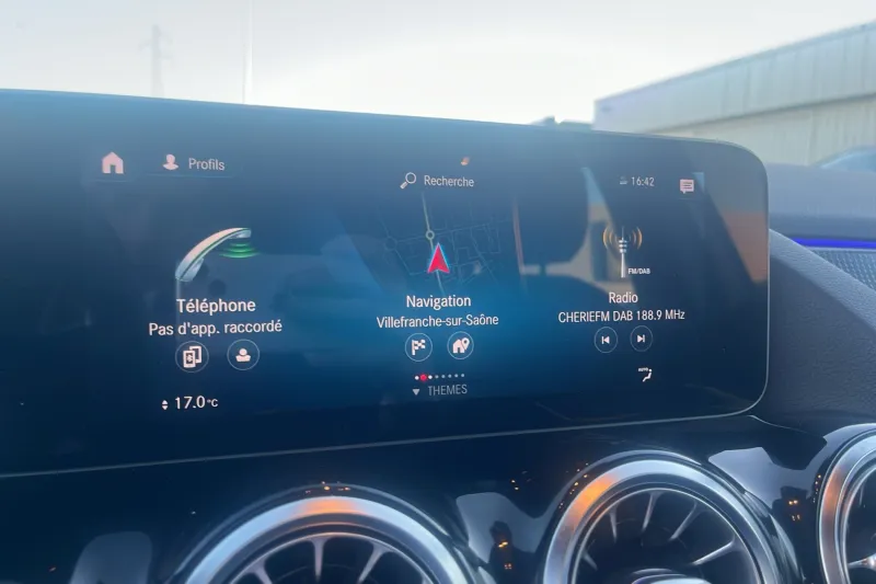 Image secondaire du véhicule 23