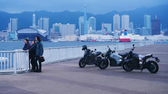 Honda WN7 : bord de mer