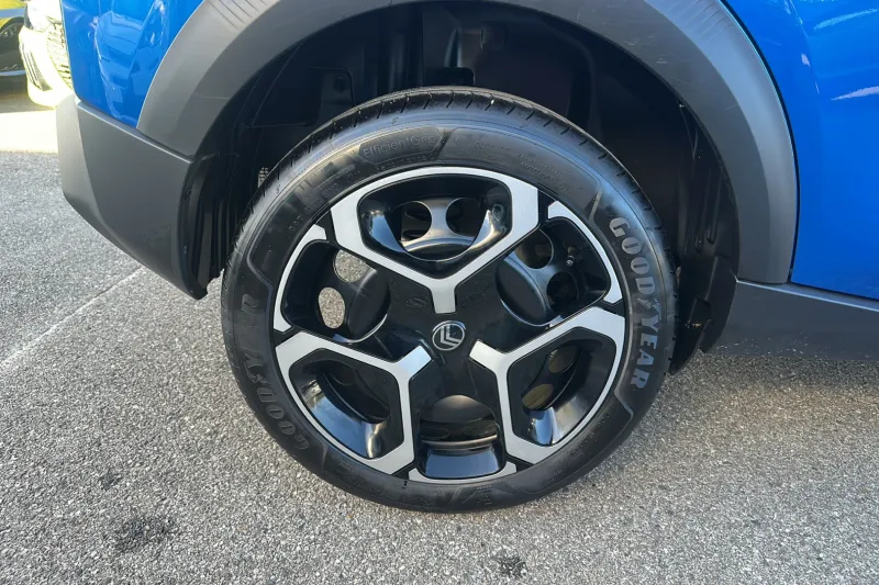 Image secondaire du véhicule 30