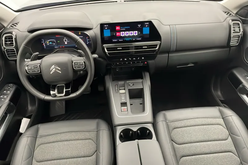 Image secondaire du véhicule 10