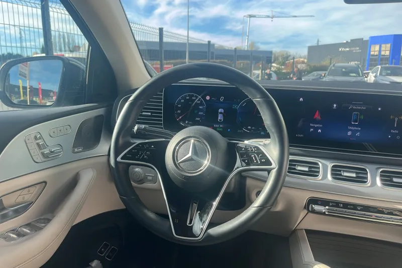 Image secondaire du véhicule 10