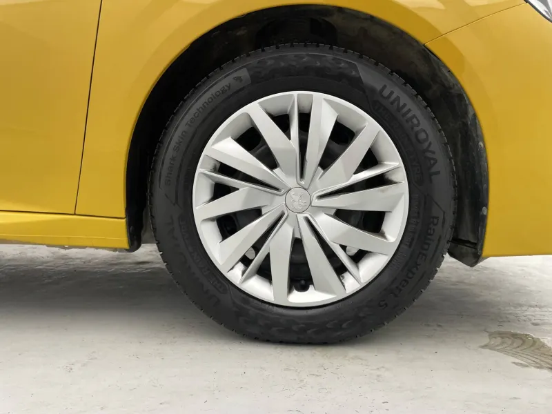 Image secondaire du véhicule 19